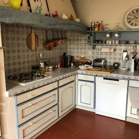빌라 Maison De Village A La Garde-Adhémar