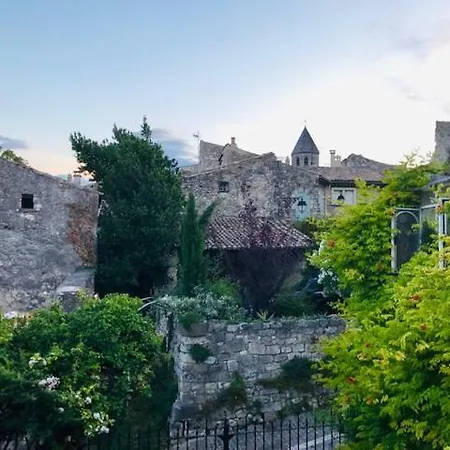 Maison De Village A *