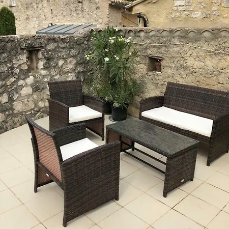 Maison De Village A 빌라 La Garde-Adhémar